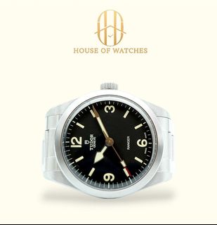 (Category: ) located in . Submitted by houseofwatches.sg (Listing ID 1444884837, Image 1). Description: .