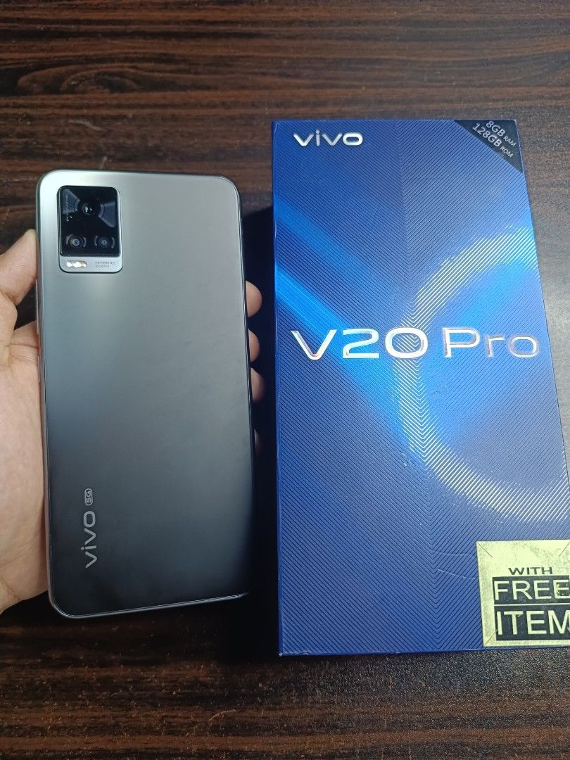BRAND NEW Vivo V20 Pro (Category: Vivo) located in Meycauayan. Submitted by xilenft (Listing ID 1445026455, Image 1). Description: BRAND NEW Vivo V20 Pro 5g Fs only ₱5,999 ✅ 2pcs. remaining -Complete -No Issue -First Own DM if sure buyer!.