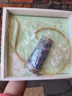 (Category: ) located in . Submitted by thriftteata (Listing ID 1444911398, Image 1). Description: .