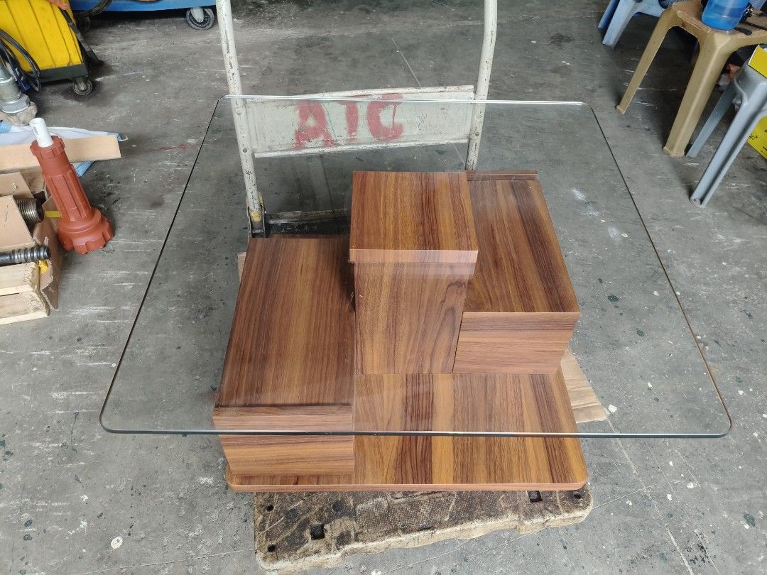 Coffee & tea table487377585025863680