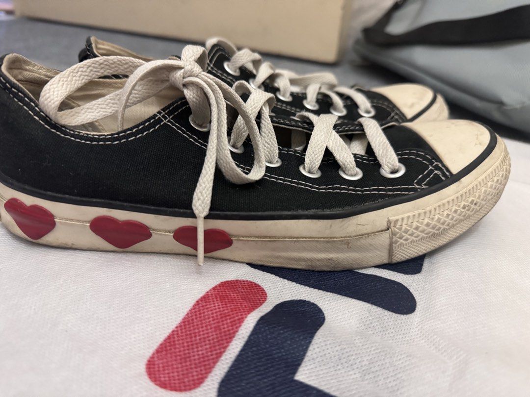 Converse Chuck Taylor All Star Low Top Hearts (Category: Sneakers) located in Taytay. Submitted by kylalm (Listing ID 1444869574, Image 2). Description: Size 8w 24.5 cm.