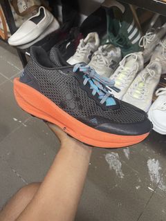 (Category: ) located in . Submitted by thriftkicks3 (Listing ID 1444989931, Image 1). Description: .