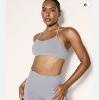 (Category: ) located in . Submitted by mostlyactivewear (Listing ID 1444879749, Image 1). Description: .