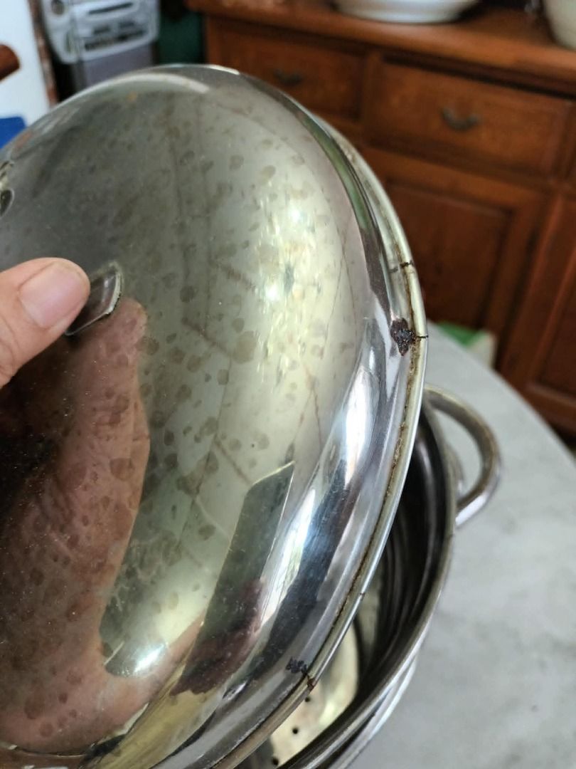 Decluttering stainless pasta cooker double pan and strainer large (Category: Other Kitchenware & Tableware) located in Taytay. Submitted by gara1124 (Listing ID 1444858963, Image 3). Description: Decluttering stainless pasta cooker double pan and strainer large see pictures for size Price: P400 color may vary due to lighting Location: near Tikling, Taytay NO COD Payment upon pick up.