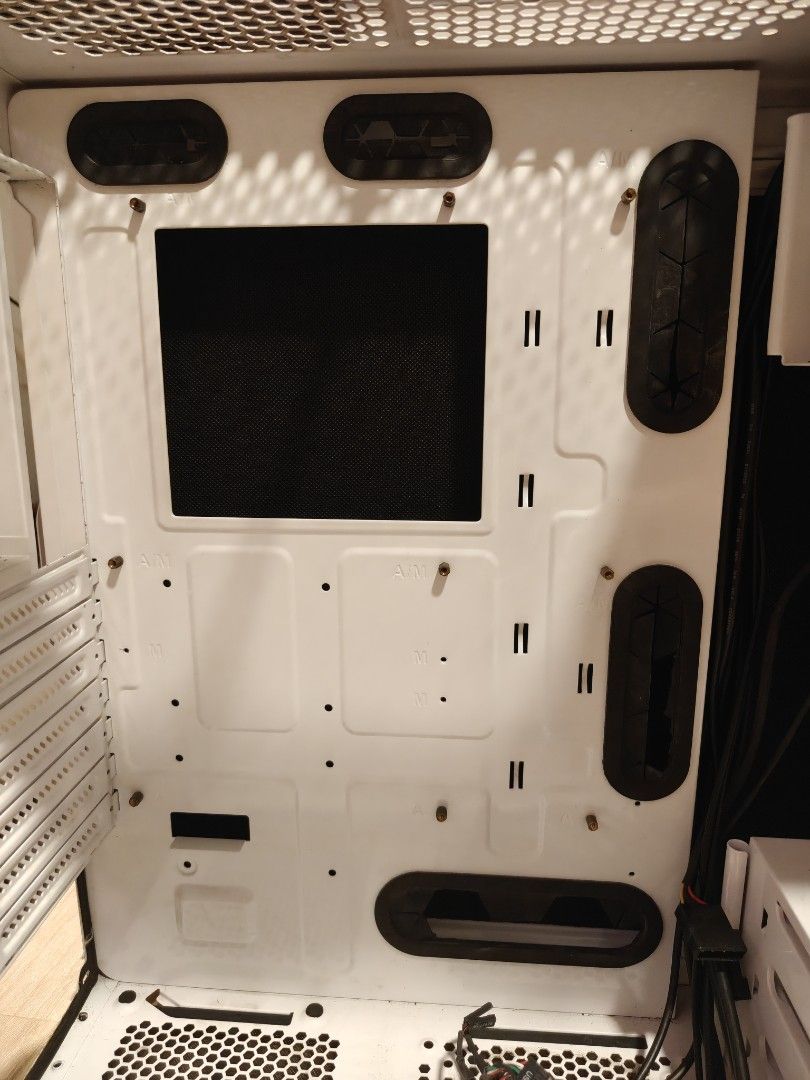 Define R4 White ATX Computer Case with Window487172914125875201