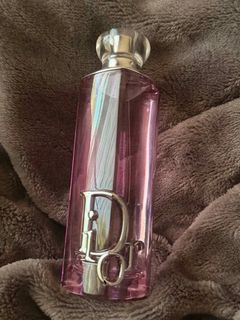 (Category: ) located in . Submitted by genava (Listing ID 1444905021, Image 1). Description: .