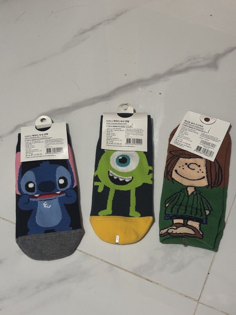 Disney & Snoopy Character Socks - 3 Pairs (Category: Socks & Tights) located in Zaragoza. Submitted by starzoneph (Listing ID 1444931494, Image 2). Description: - Fun crew socks featuring Stitch, Mike Wazowski, and Charlie Brown. - Perfect for fans of Disney and Peanuts. - Crew-length, ideal for everyday wear. - Comfy and colorful designs. - Available as a bundle..