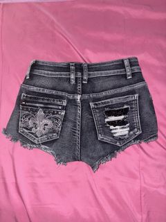 (Category: ) located in . Submitted by lxvna_ (Listing ID 1444997981, Image 1). Description: .