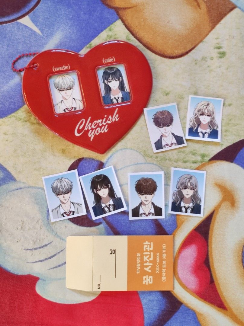 Dreaming Freedom Webtoon Manhwa Merch Set (Category: K-Wave Merchandise) located in Aparri. Submitted by shelfofjes (Listing ID 1444981129, Image 2). Description: Dreaming Freedom Merch Set postcard set, id, keyring, id pic, photocard, photostrip sticker, memo pad payment : gcash delivery : jnt no rush shipping.