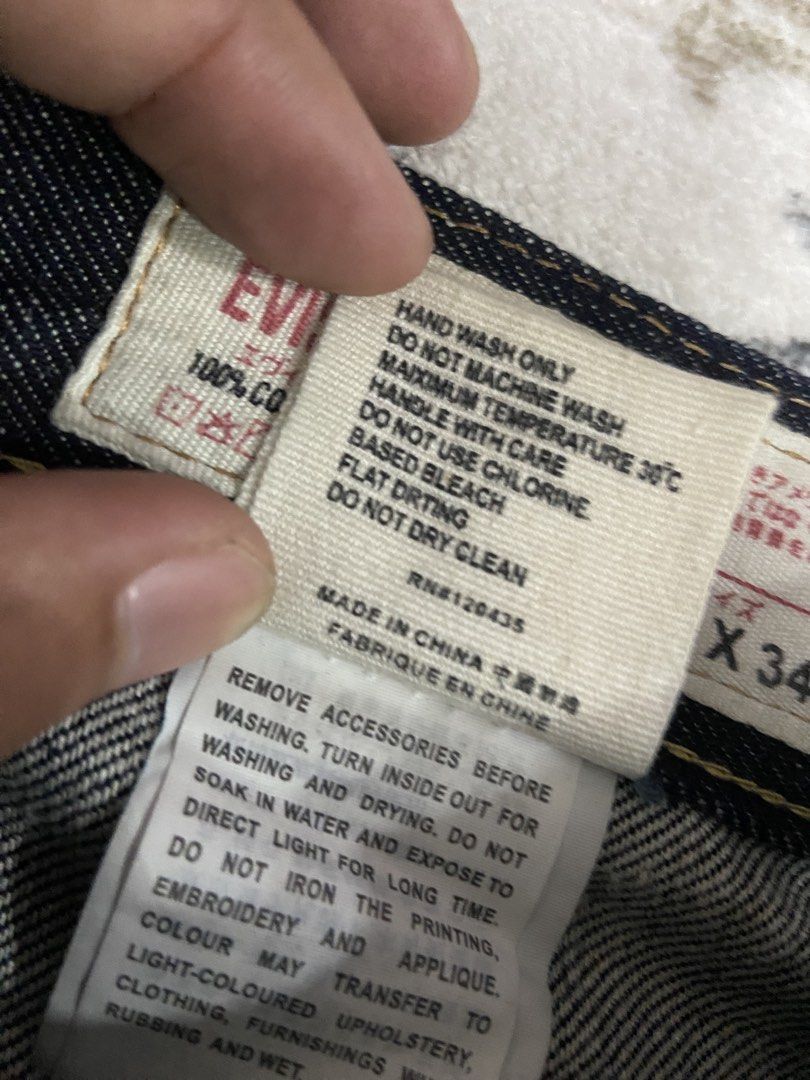 evisu (Category: Jeans) located in Seremban. Submitted by ilhmdif (Listing ID 1445020420, Image 3). Description: 01124104228.