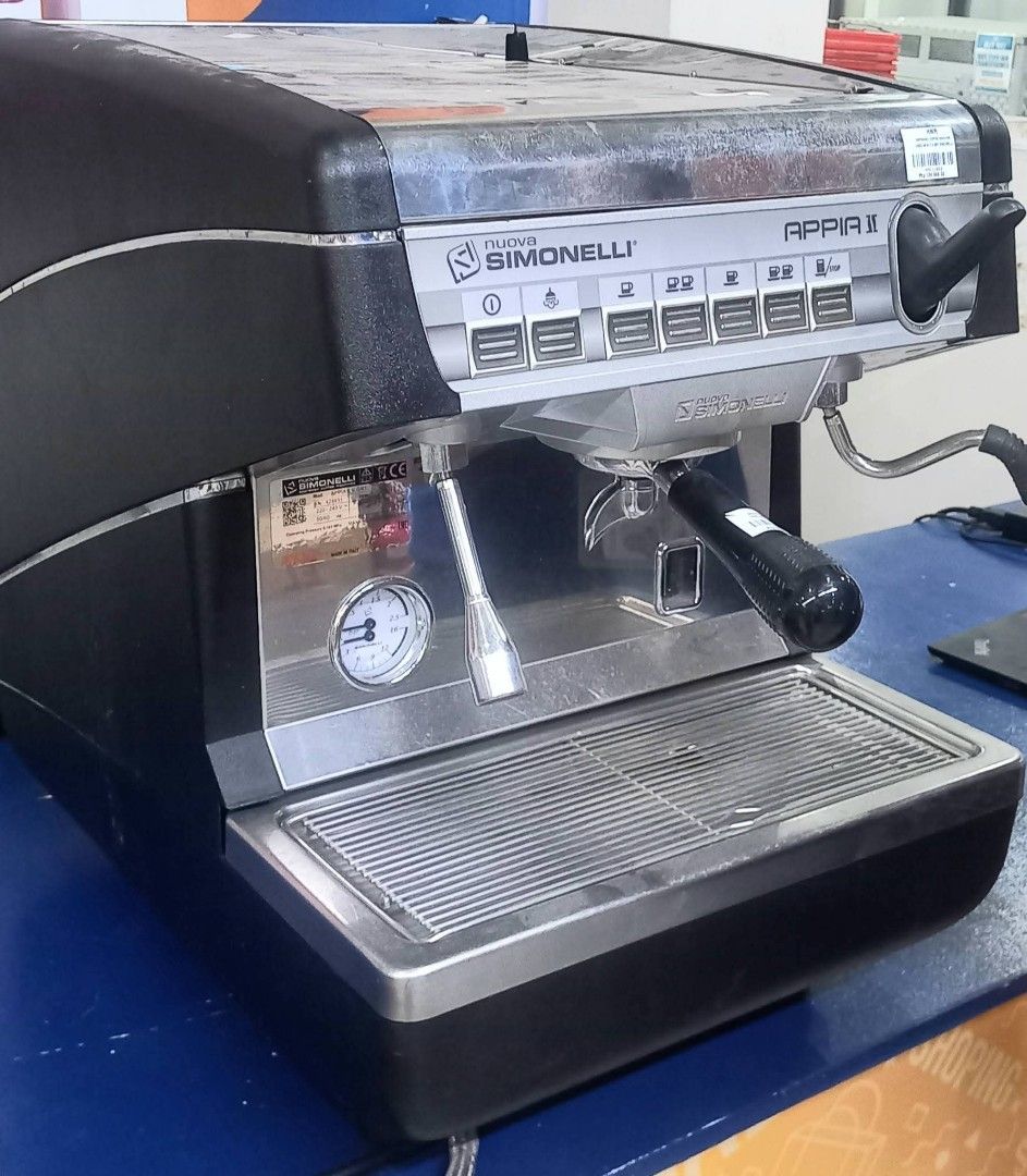 EXPRESSO COFFEE MACHINE (Category: Coffee Machines & Makers) located in Caloocan City. Submitted by dhiony (Listing ID 1445024335, Image 2). Description: -1 UNIT AVAILABLE -WITH WARRANTY -124,999 -WE ACCEPT CARD PAYMENT.