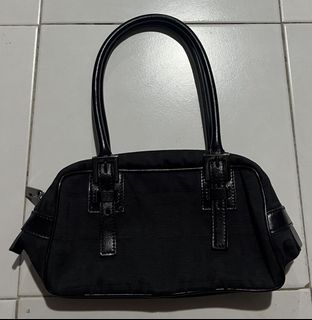 (Category: ) located in . Submitted by johnalbert.thrift (Listing ID 1445012547, Image 1). Description: .