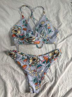 (Category: ) located in . Submitted by amiwear (Listing ID 1444944594, Image 1). Description: .
