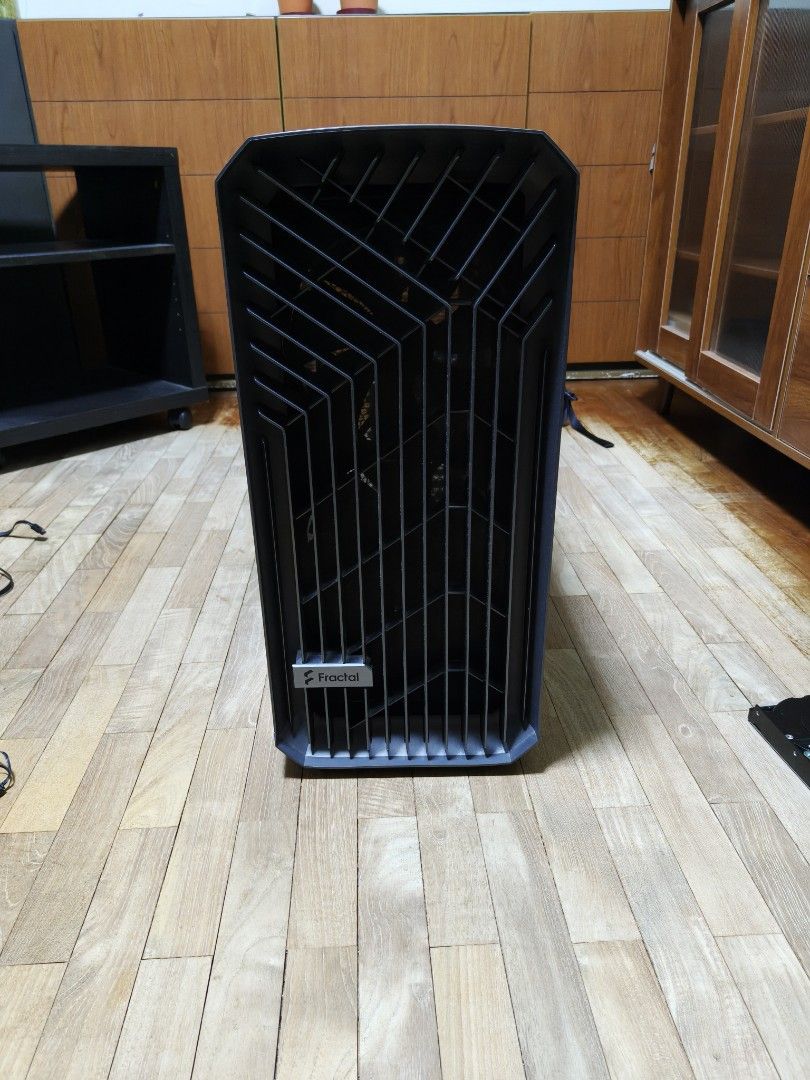 Fractal Design Torrent Dark Grey Tinted TG487909614746357760