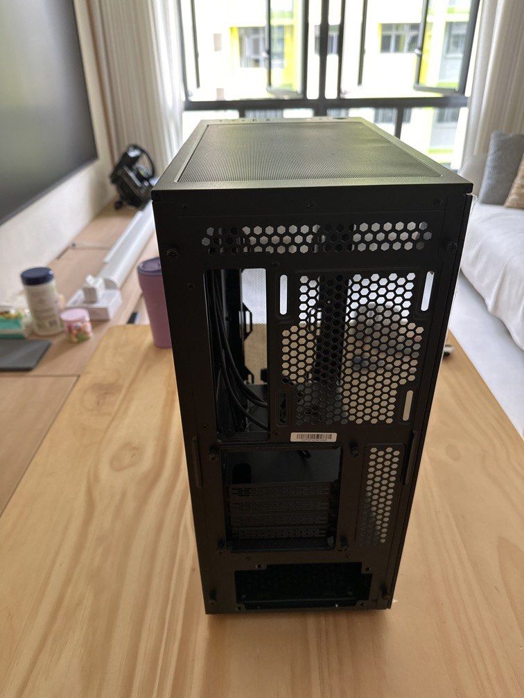 FREE SilverStone PC Case487295692812462083