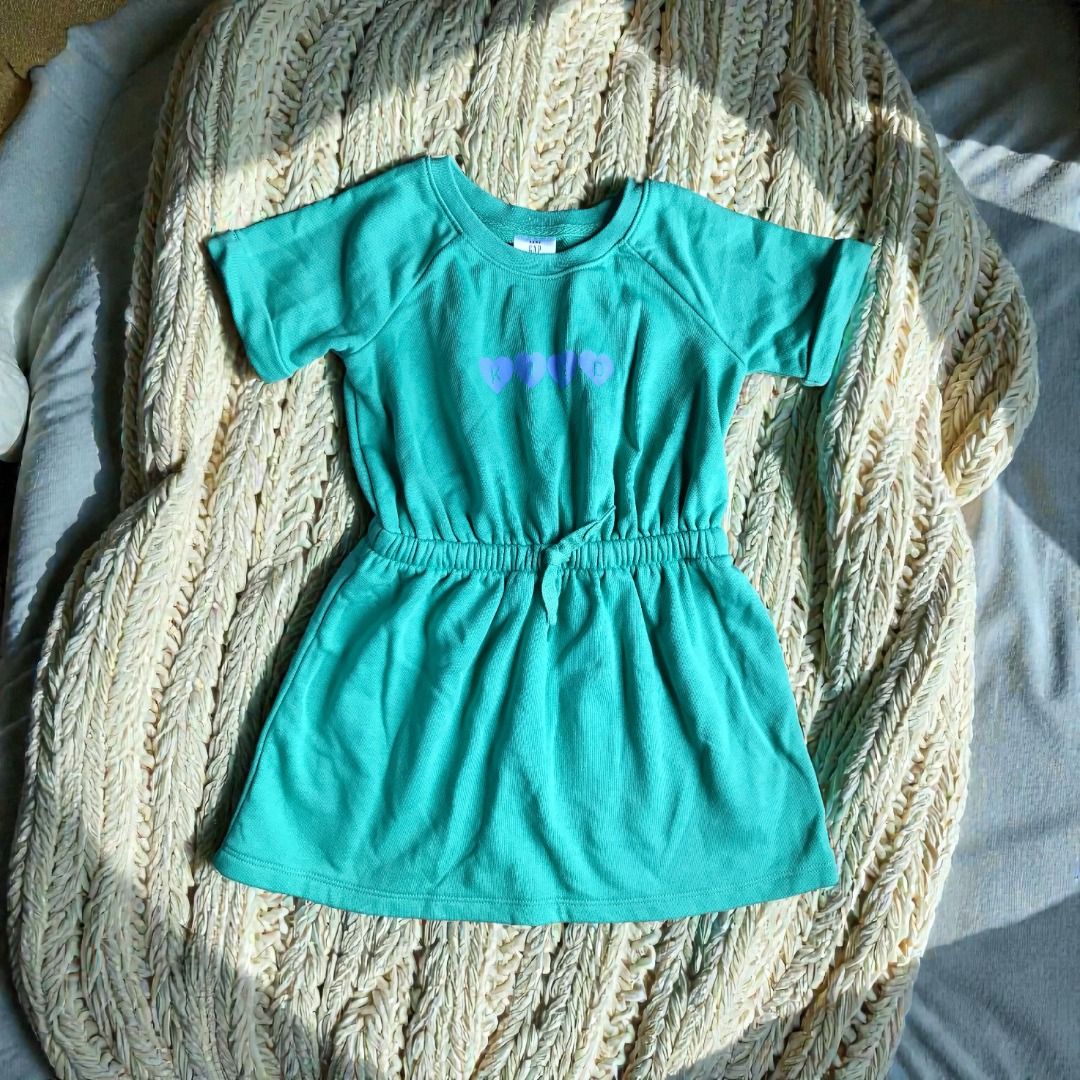 Gap toddler sweatshirt dress (Category: Babies & Kids Fashion) located in Manila. Submitted by cmvoapparel (Listing ID 1444869873, Image 1). Description: ❀ Dress brought in Canada ❀ Made in Cambodia ❀ Size on tag is for 3 yrs old toddler ❀ Clothes is never worn only washed ❀ Price is negotiable.