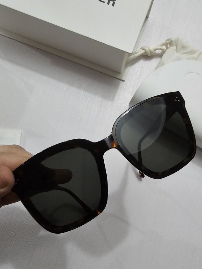 Gentle Monster New Her Sunglasses (Category: Sunglasses & Eyewear) located in Binan City. Submitted by mommysellsph (Listing ID 1444924747, Image 1). Description: Fits small face frames Used only once Bought in Dubai Price negotiable.
