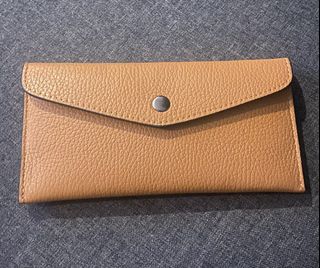 (Category: ) located in . Submitted by jrprelovedshop (Listing ID 1445032091, Image 1). Description: .
