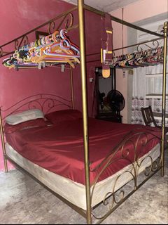 (Category: ) located in . Submitted by brokesleepingbeauty (Listing ID 1445008248, Image 1). Description: .