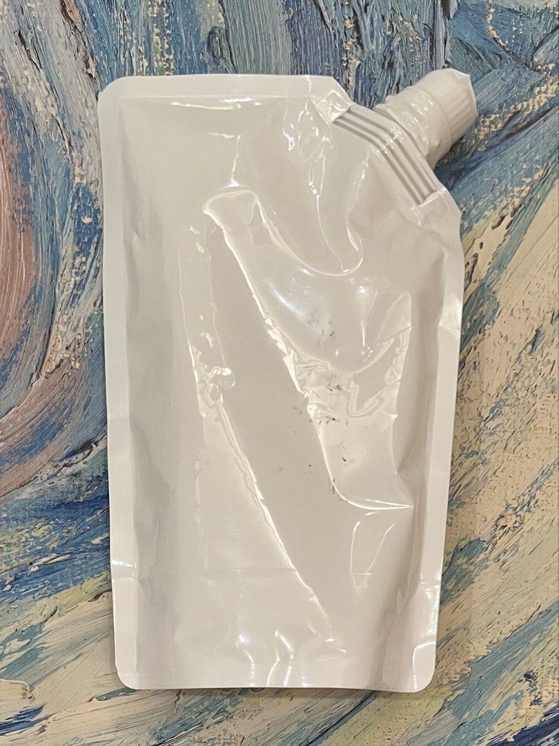 Happy Life Waterless Shampoo (500ml. pouch) (Category: Health & Grooming) located in Quezon City. Submitted by katchierandomness (Listing ID 1445013123, Image 2). Description: Biodegradable & earth-friendly. For veterinary use only. Exp date: Feb 2028. You can pay via GCash, Maya or BPI QR code..