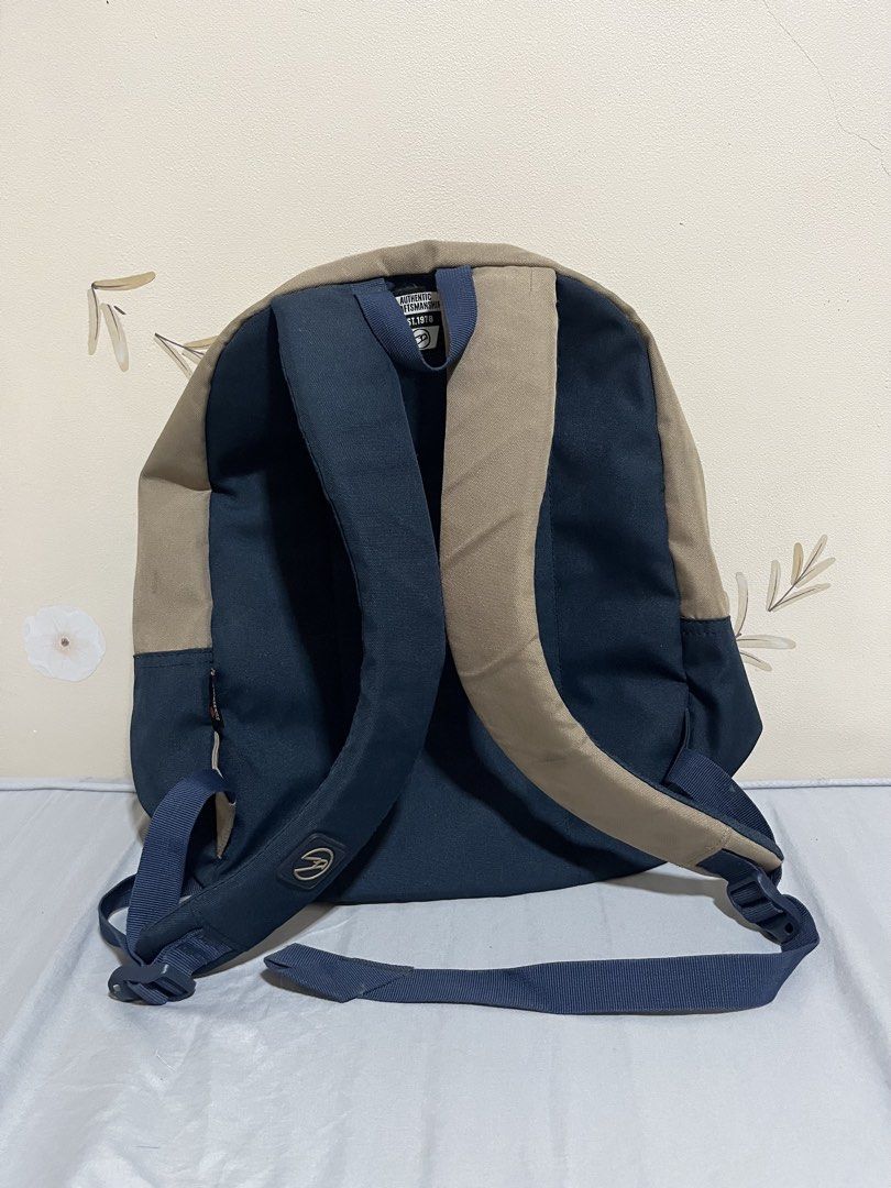 Hawk Backpack Tan and Navy Blue (Category: Backpacks) located in Manila. Submitted by p1nkbaddi3 (Listing ID 1444995690, Image 2). Description: Needs Cleaning only - Classic Hawk backpack - Tan and navy blue colorway - Two main compartments - Front zip pocket - Adjustable shoulder straps - Ideal for school or everyday use - Shows some signs of wear, but still functional 📍Location: Valenzuela City 💰Payment Method: Payment first via Gcash or bank
