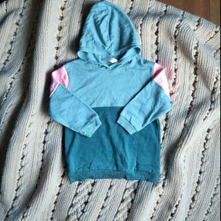 (Category: ) located in . Submitted by cmvoapparel (Listing ID 1444904119, Image 1). Description: .