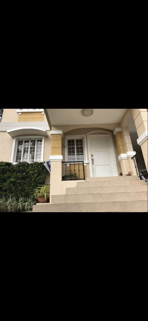 (Category: ) located in . Submitted by rarefalcon_947a51 (Listing ID 1444913775, Image 1). Description: .