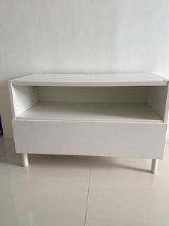 (Category: ) located in . Submitted by corner.closet (Listing ID 1444904157, Image 1). Description: .