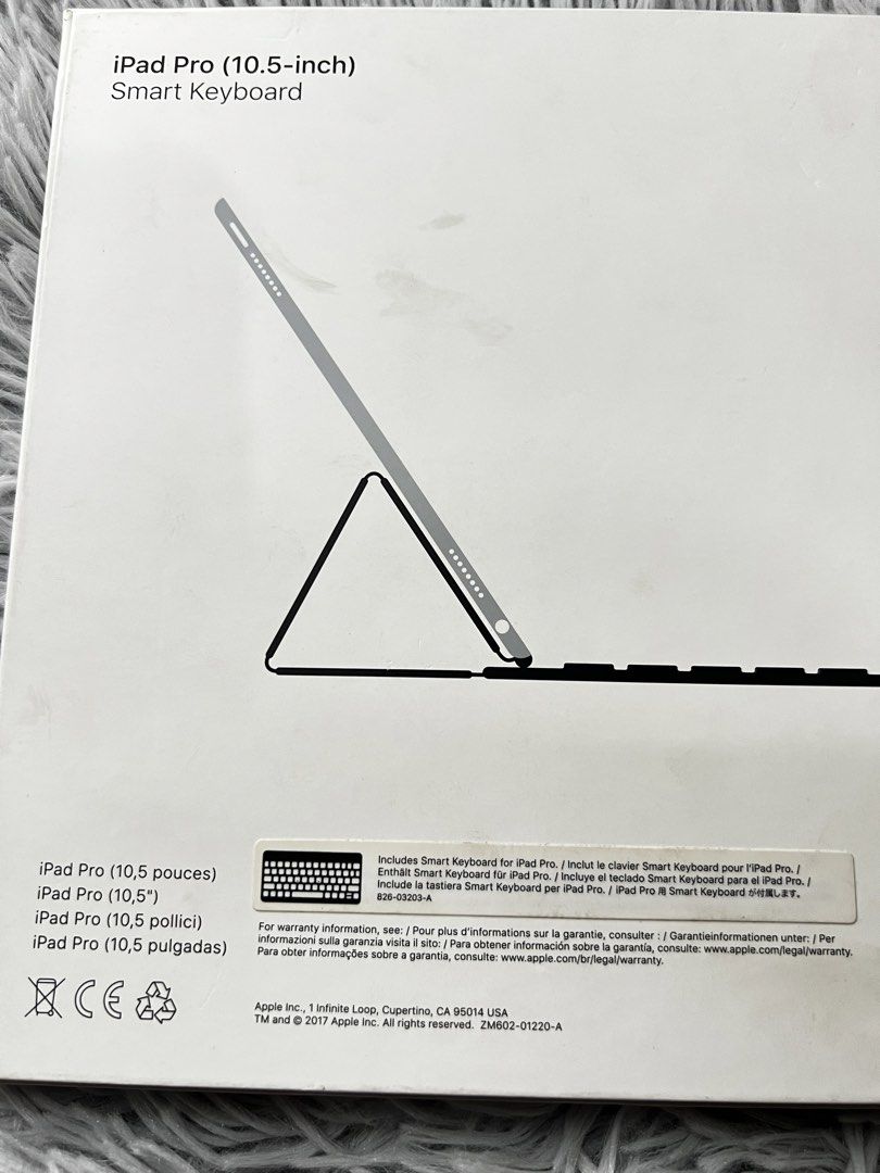 ipad pro 10.5 inch Smart Keyboard (Category: Laptops & Notebooks) located in Cebu City. Submitted by kayekallie (Listing ID 1444929273, Image 3). Description: 📍Original iPad Pro 10.5-inch Smart Keyboard - MPTL2LL A Apple Original 2017 Model A1829 📍Negotiable.