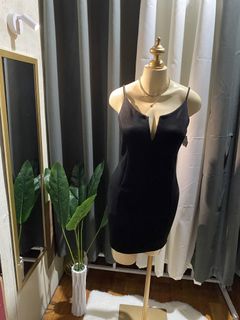 (Category: ) located in . Submitted by KL_Outfits (Listing ID 1444991694, Image 1). Description: .