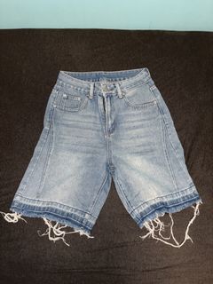 (Category: ) located in . Submitted by lexpb01 (Listing ID 1445014023, Image 1). Description: .