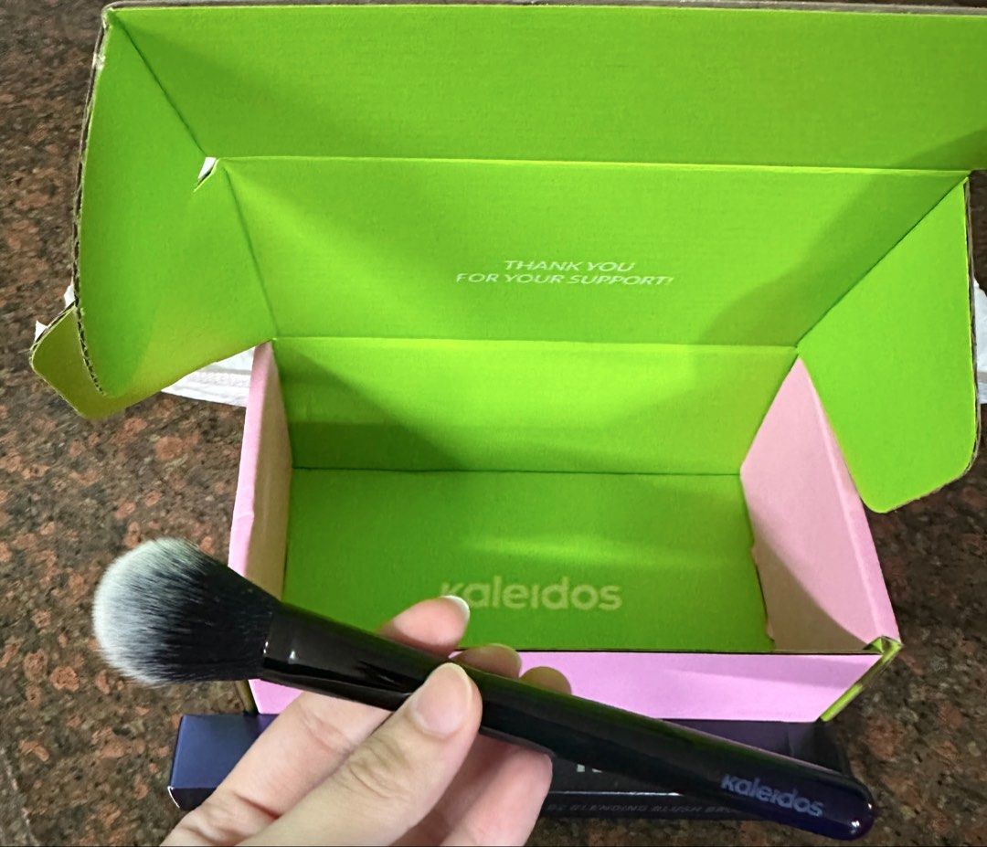 [KALEIDOS] Blending Blush Brush B2 (Category: Makeup) located in Manila. Submitted by abcdeclutter__ (Listing ID 1444910541, Image 2). Description: - Received this one last June 16, 2026 - RFS: Will buy other stuffs .