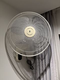 (Category: ) located in . Submitted by wjing (Listing ID 1444963773, Image 1). Description: .