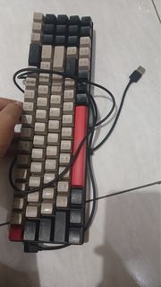 (Kategori: ) berada di . Dikirim oleh deedhapreloved (ID iklan 1444926443, Gambar 1). Deskripsi: .