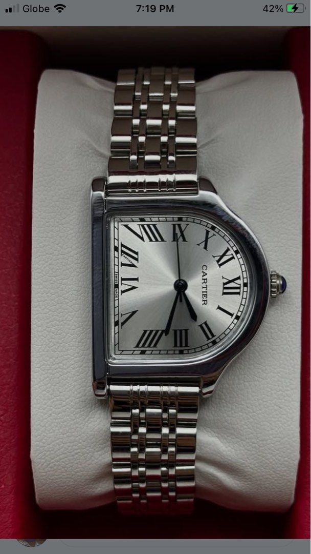 Cartier inspired (Category: Luxury Watches) located in San Pedro. Submitted by ginasantiago (Listing ID 1444989253, Image 2). Description: Platinum Mechanical Watch. Limited Edition N°018/100. Swiss Made 1992. Water Resistant. PT950 Platinum. Silver Roman numeral dial. Includes red box. Free shipping Fixed price.