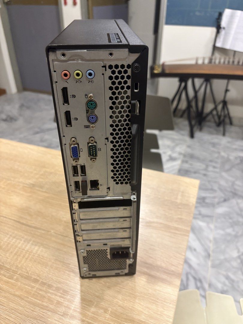 Lenovo ThinkCentre Desktop PC - Intel i3-6100487154673035530241