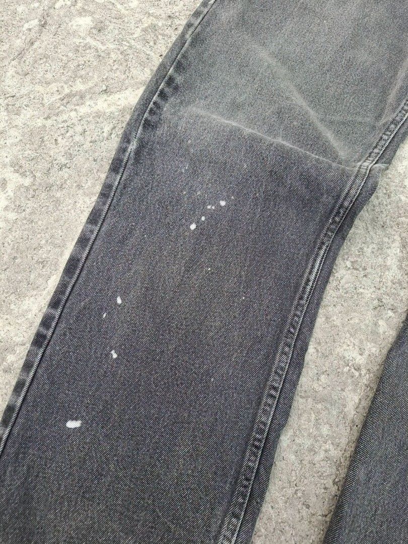 LEVI'S 505 BLACK WASH DENIM (Category: Jeans) located in Quezon City. Submitted by kentstuff (Listing ID 1444991751, Image 3). Description: LEVI'S 505 BLACK WASH DENIM Waist: 38 Length: 38 Leg opening: 9 Condition: Excellent CR: 8/10 Issue: Paint stain / Heel drag DISCLAIMER: This is a thrifted item. All brands, logos, and trademarks belong to their rightful owners. We’re here to rehome great pieces — no brand affiliation intended.
