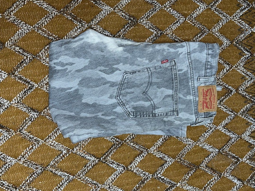 levis camou 511 (Category: Jeans) located in Subic. Submitted by walter_wht (Listing ID 1444983680, Image 1). Description: w38 l30 on tags: W38 L30 Size: 175/963 Ochang 96-112 Circumference 96cm Hip circumference: 112cm .