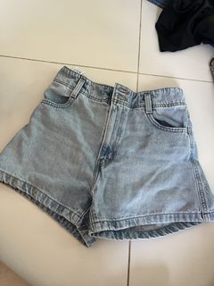 (Category: ) located in . Submitted by samhsw (Listing ID 1444951358, Image 1). Description: .