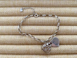(Category: ) located in . Submitted by silvershineph (Listing ID 1444910332, Image 1). Description: .