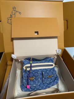 （分類：）位於 。 由 fionak18 提交（商品編號 1445009065，圖片 1）。簡介： 。