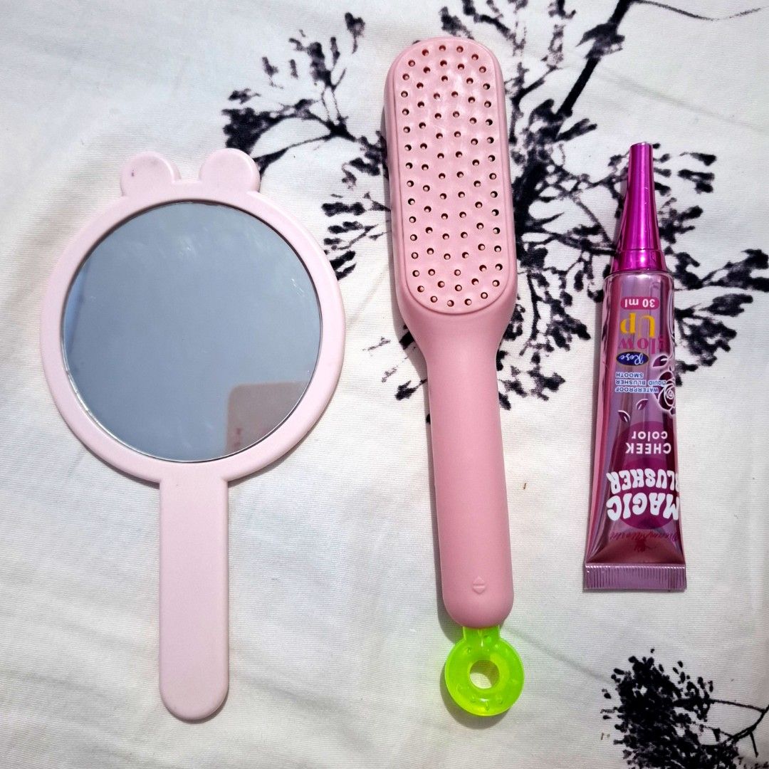 Magic Blusher Cheek Color White -> Pink bundle (Category: Makeup) located in Quezon City. Submitted by ana-chan (Listing ID 1445027409, Image 3). Description: Magic Blusher by TEN TWENTY! Changes from white to pink with your body heat. Waterproof, smooth, and gives a natural glow. Includes a cute pink mirror and brush..