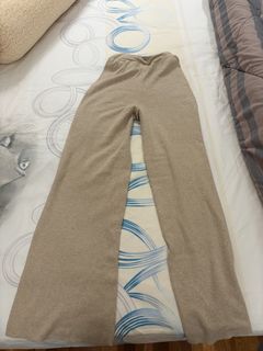 (Category: ) located in . Submitted by lovewarehouseee (Listing ID 1445000970, Image 1). Description: .