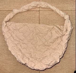 (Category: ) located in . Submitted by lilowearph (Listing ID 1444872882, Image 1). Description: .