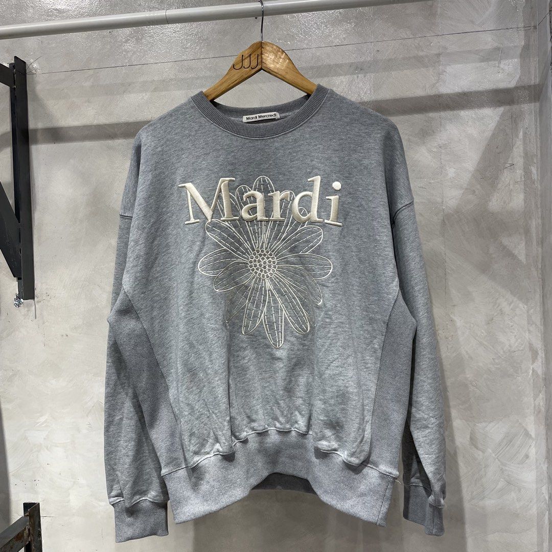 Mardi Mercredi Sweatshirt Flowermardi Needlework (Category: Coats, Jackets and Outerwear) located in Manila. Submitted by walter_wt (Listing ID 1444988843, Image 2). Description: Mardi Mercredi Sweatshirt Flowermardi Needlework Size- Medium to Large Dimension- Length- 26 Width- 25 Sleeve length- 22 No issue .