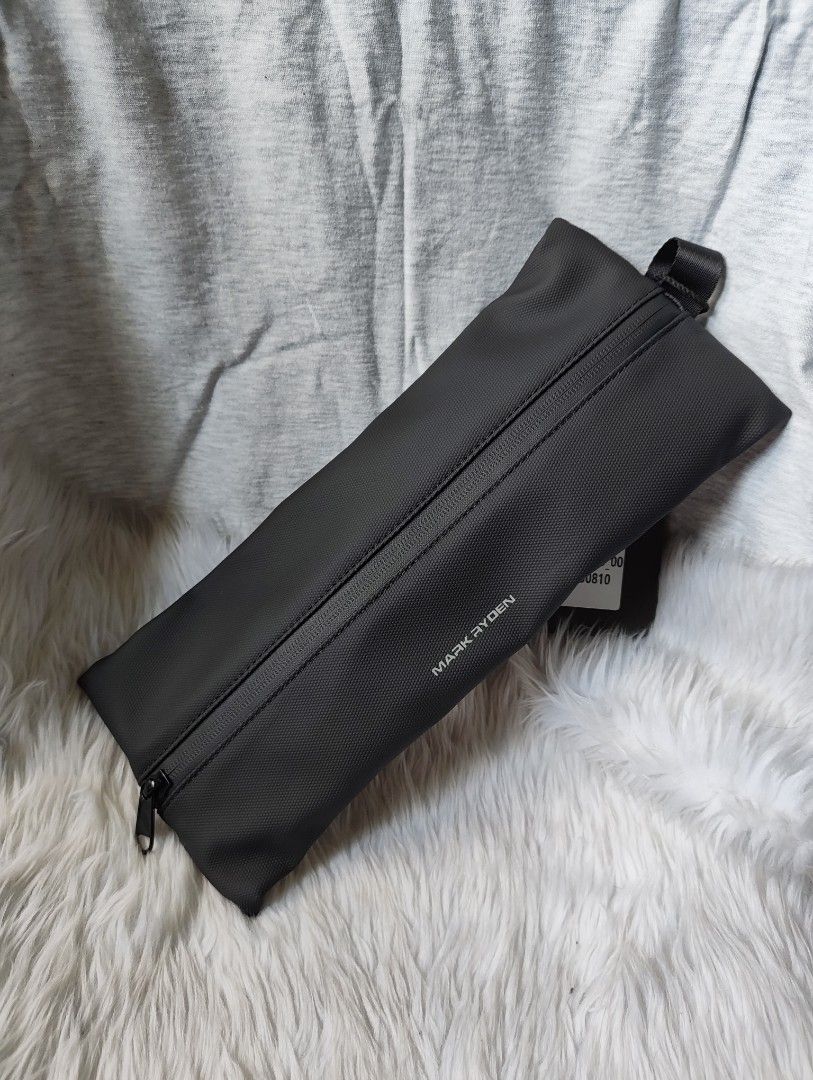 Mark Ryden Pouch (Category: Belt bags, Clutches and Pouches) located in Muntinlupa City. Submitted by ea.decluttr (Listing ID 1444867675, Image 2). Description: Mark Ryden Pouch (Black) - Never used, bought online.