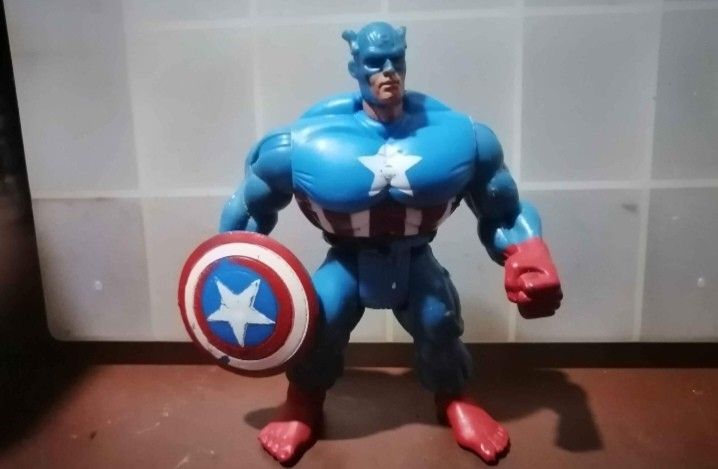 Marvel Avengers Action Figure Set (Category: Figurines & Statues) located in Manila. Submitted by pinsangale38391 (Listing ID 1444911499, Image 2). Description: - Set of Marvel Avengers action figures - Includes: Captain America Thor Iron Man War machine Hulk (detached leg) Spider-Man Nick Fury (2 available) Hawkeye Black Widow - Great for collectors or kids' play - Some figures come with accessories MOP: GCASH MOD: J&T AND LBC .