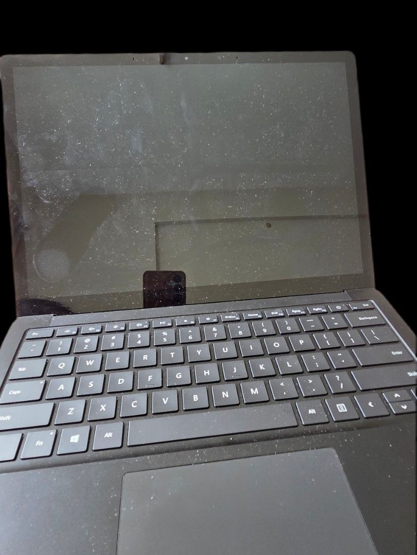 Microsoft Surface Laptop487294132857098240
