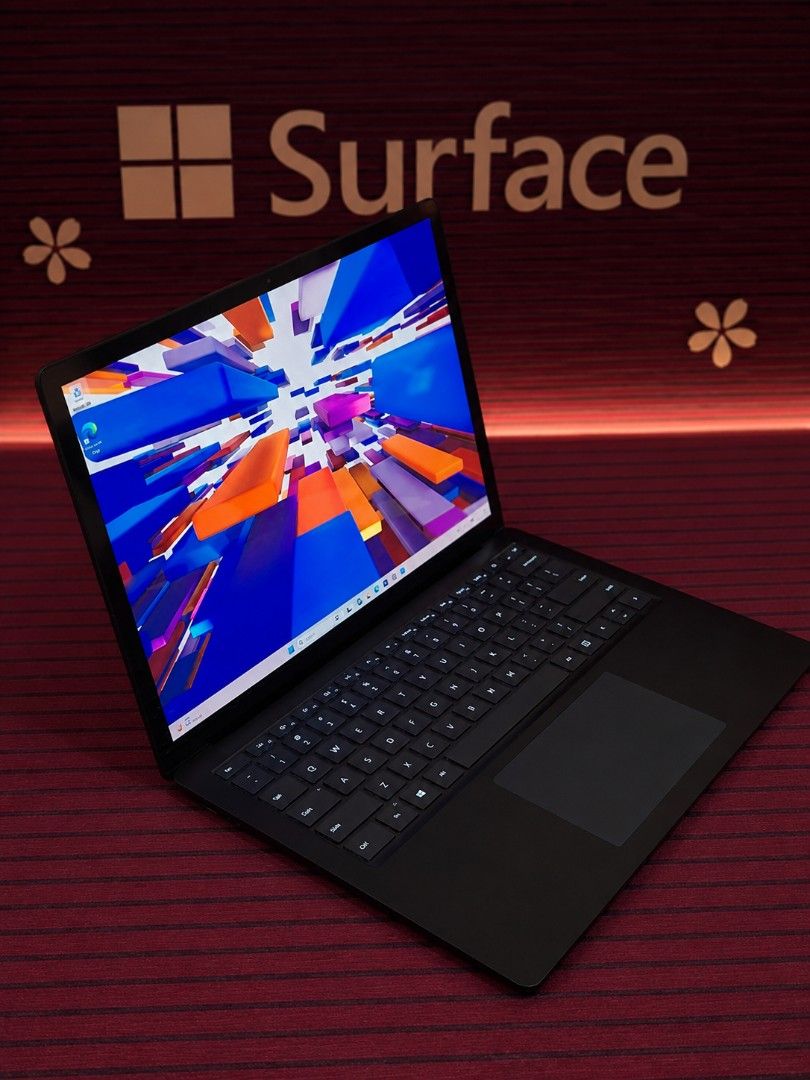 Microsoft Surface Laptop 4 - Intel Core i7 - 16GB RAM487900696764764162