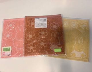（分類：）位於 。 由 lerki111 提交（商品編號 1444924218，圖片 1）。簡介： 。